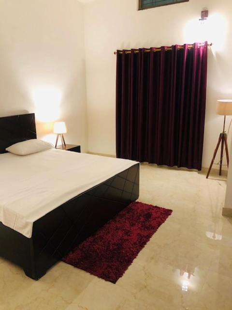 Tattva Luxurious Apartment Варанаси Экстерьер фото